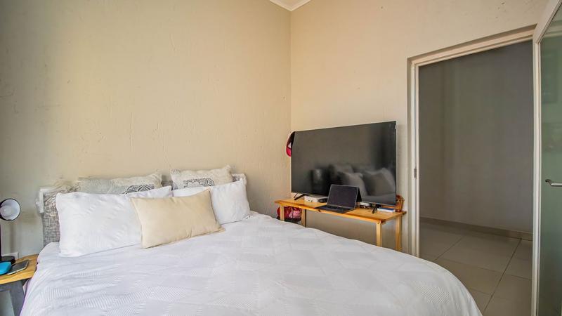 6 Bedroom Property for Sale in Dana Bay Western Cape